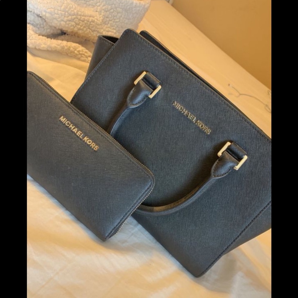 Michael Kors purse @ wallet set